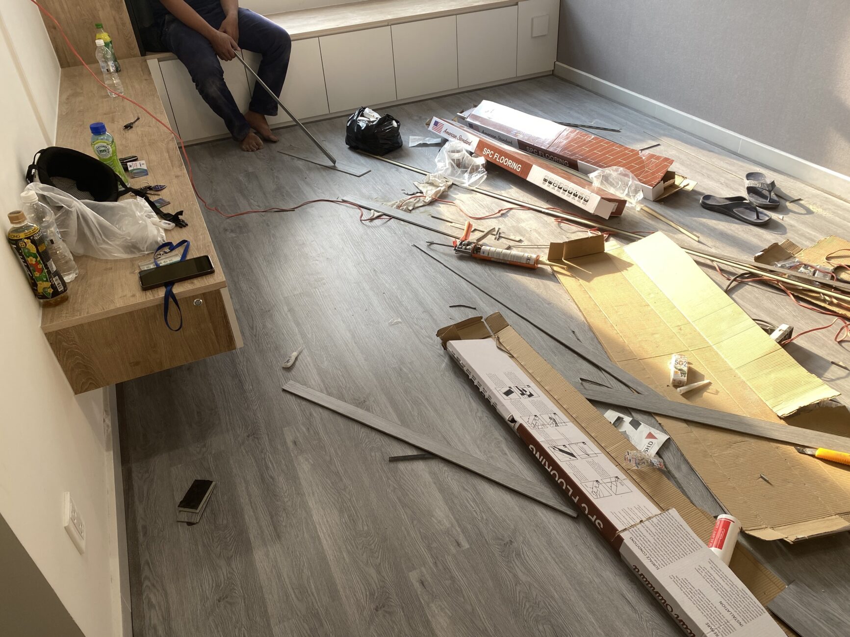 Sàn nhựa hèm khoá Bình Dương, thi công sàn nhựa hèm khoá
