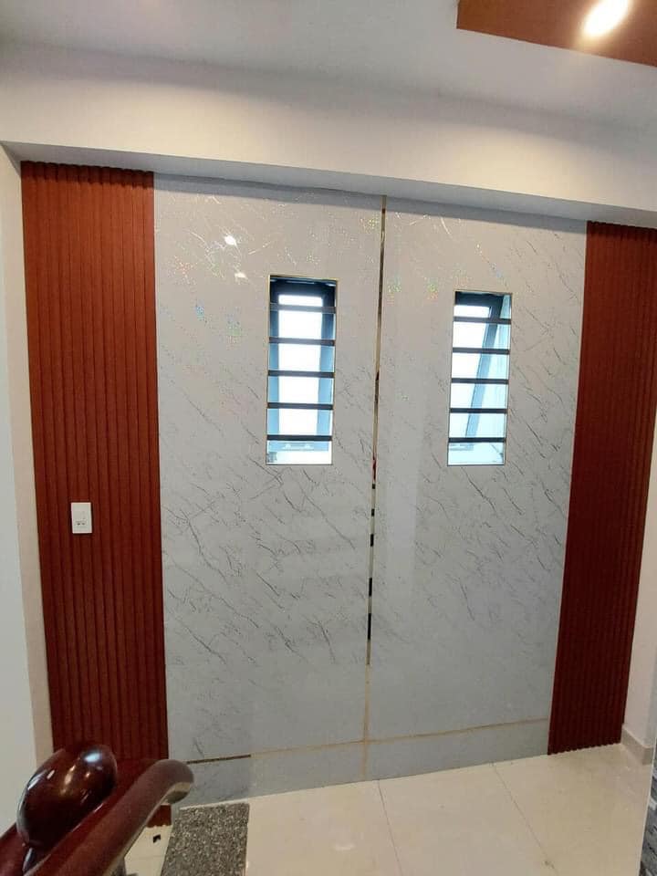 Thi công tấm PVC Bình DƯơng