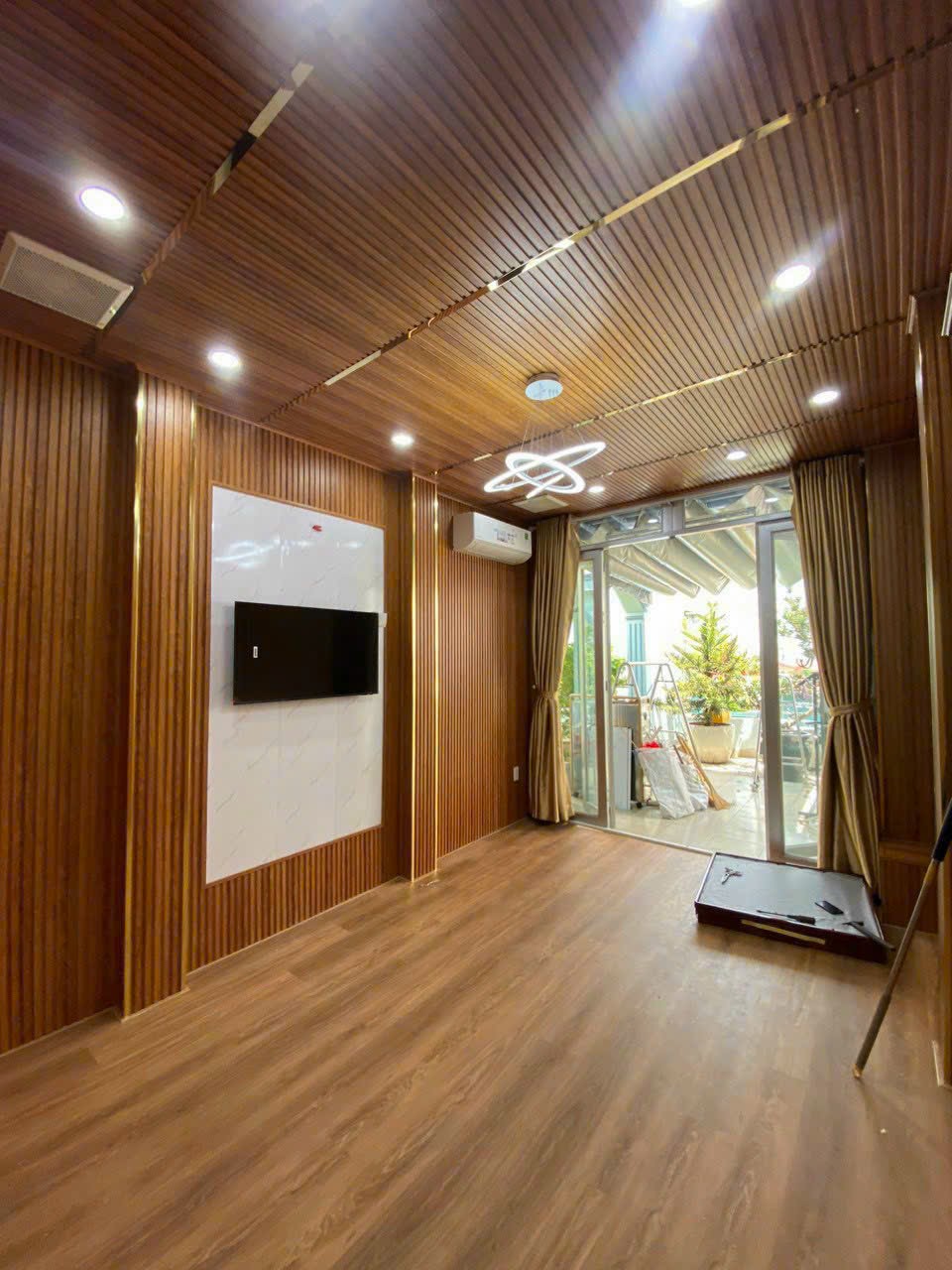 ốp tường nhựa bàu bàng